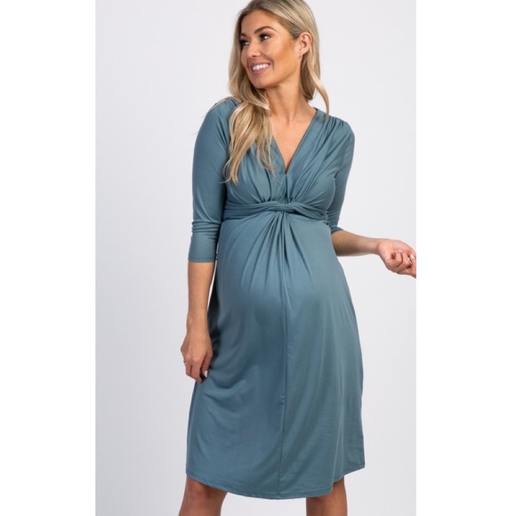 Pinkblush Dresses & Skirts - PinkBlush twist front v neck dress nwot